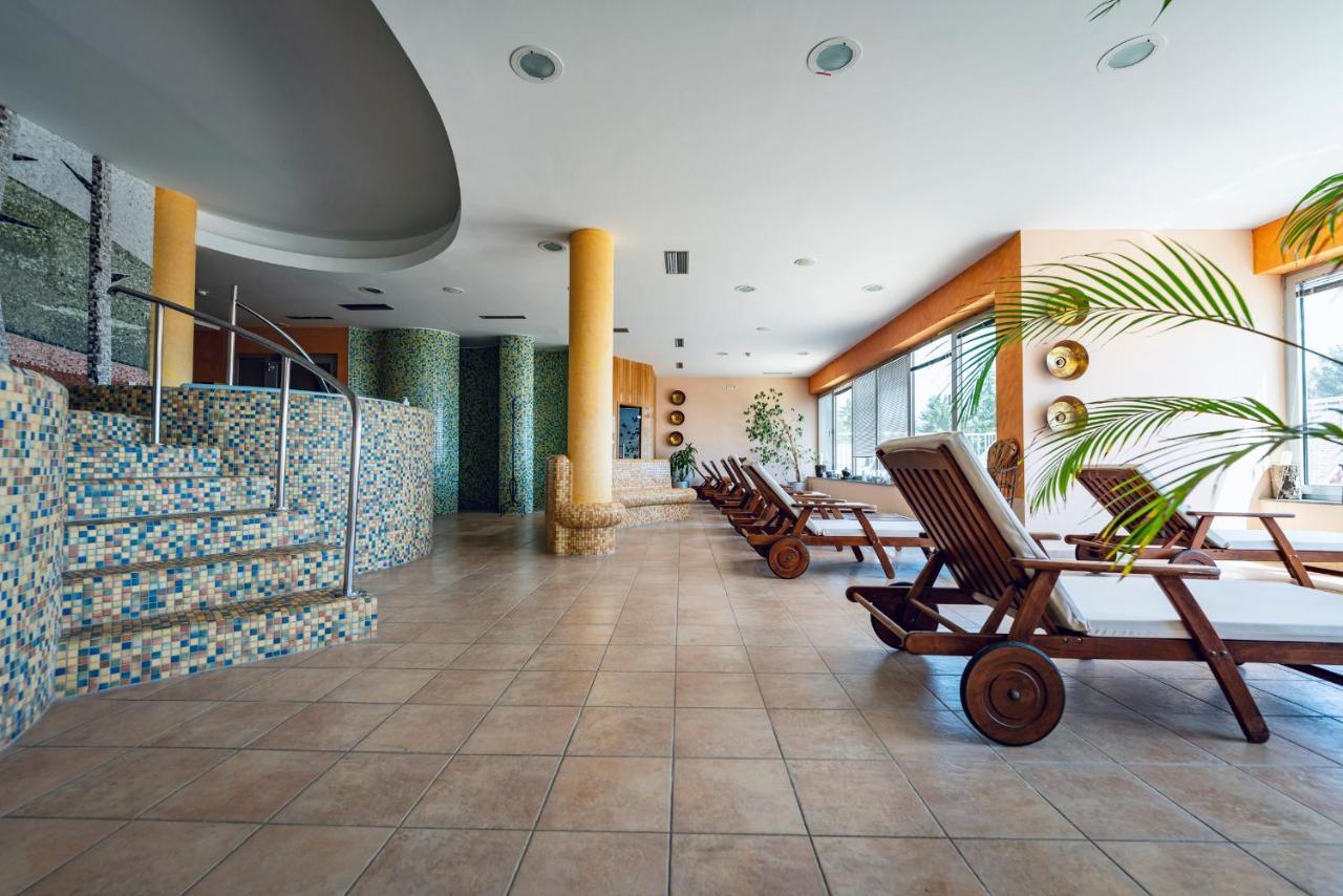 Pohorje Village Wellbeing Resort - Wellness & Spa Hotel Bolfenk Maribor Exterior foto